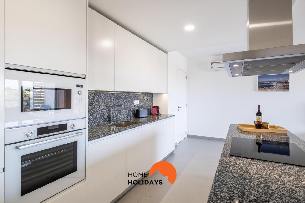 #090 Correeira By Holidays Apartment *